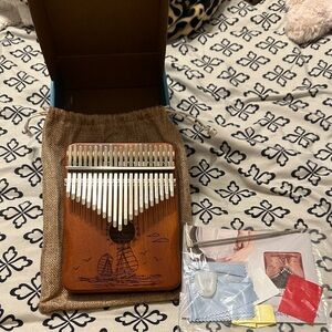 Wooden Kalimba with Accessories